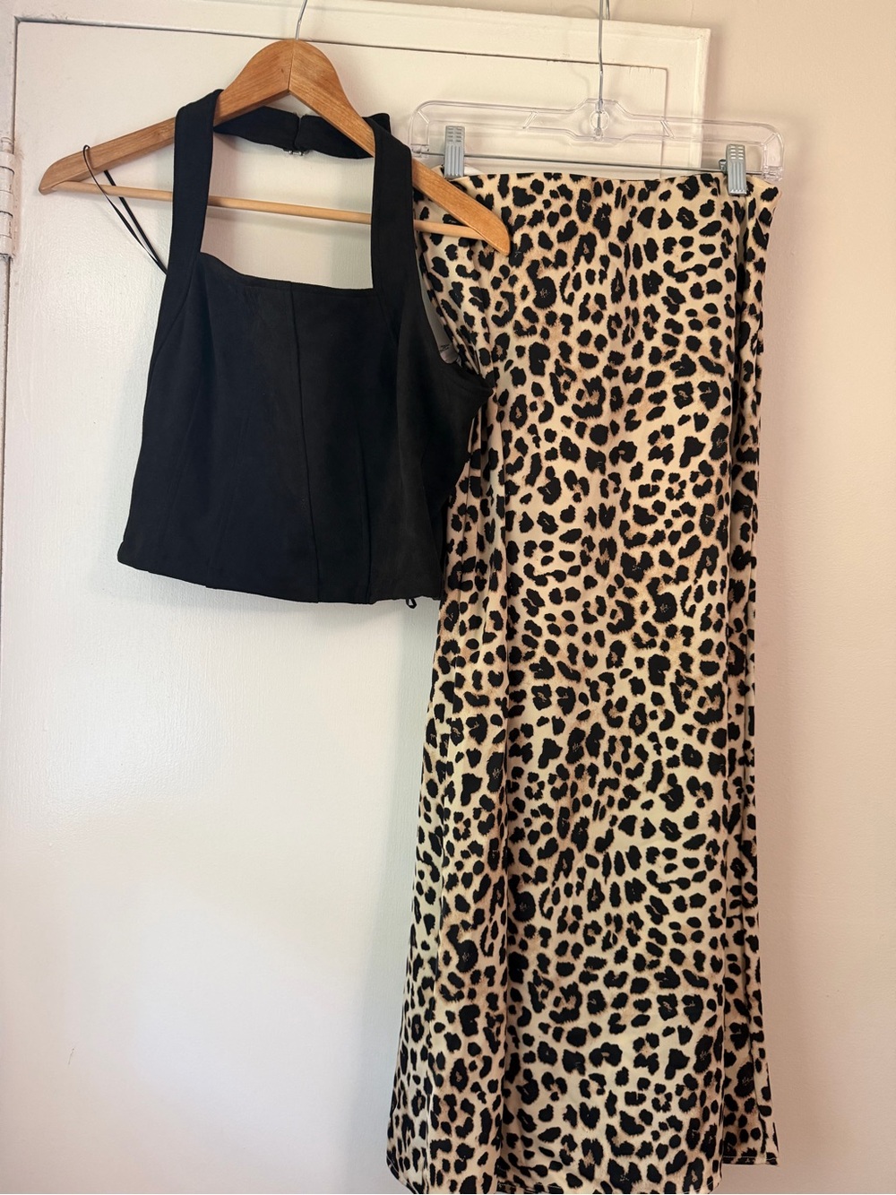 Sincerely Jules Two Piece Halter Top Animal Leopard Print Skirt - Size Large NWT